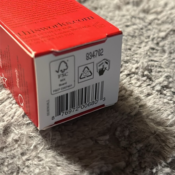 COPY - This Works brand In Transit Pollution Shield 60ml Anti Pollution Spray On - Picture 4 of 4